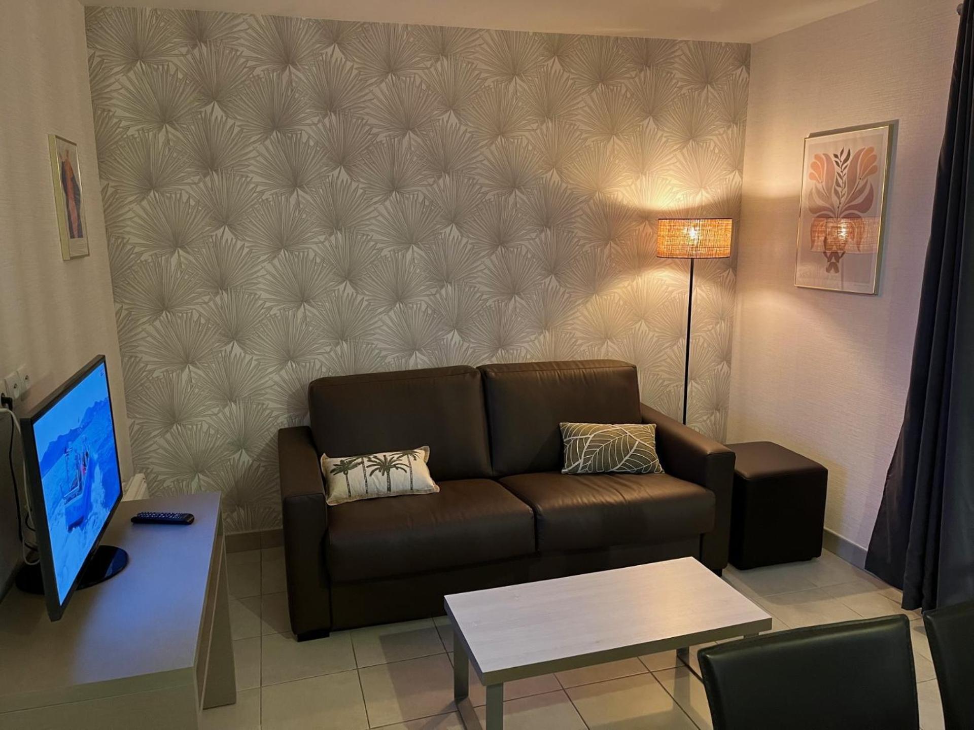 Chez Elisa - Dans Residence 4 Etoiles A Конкарно Екстериор снимка